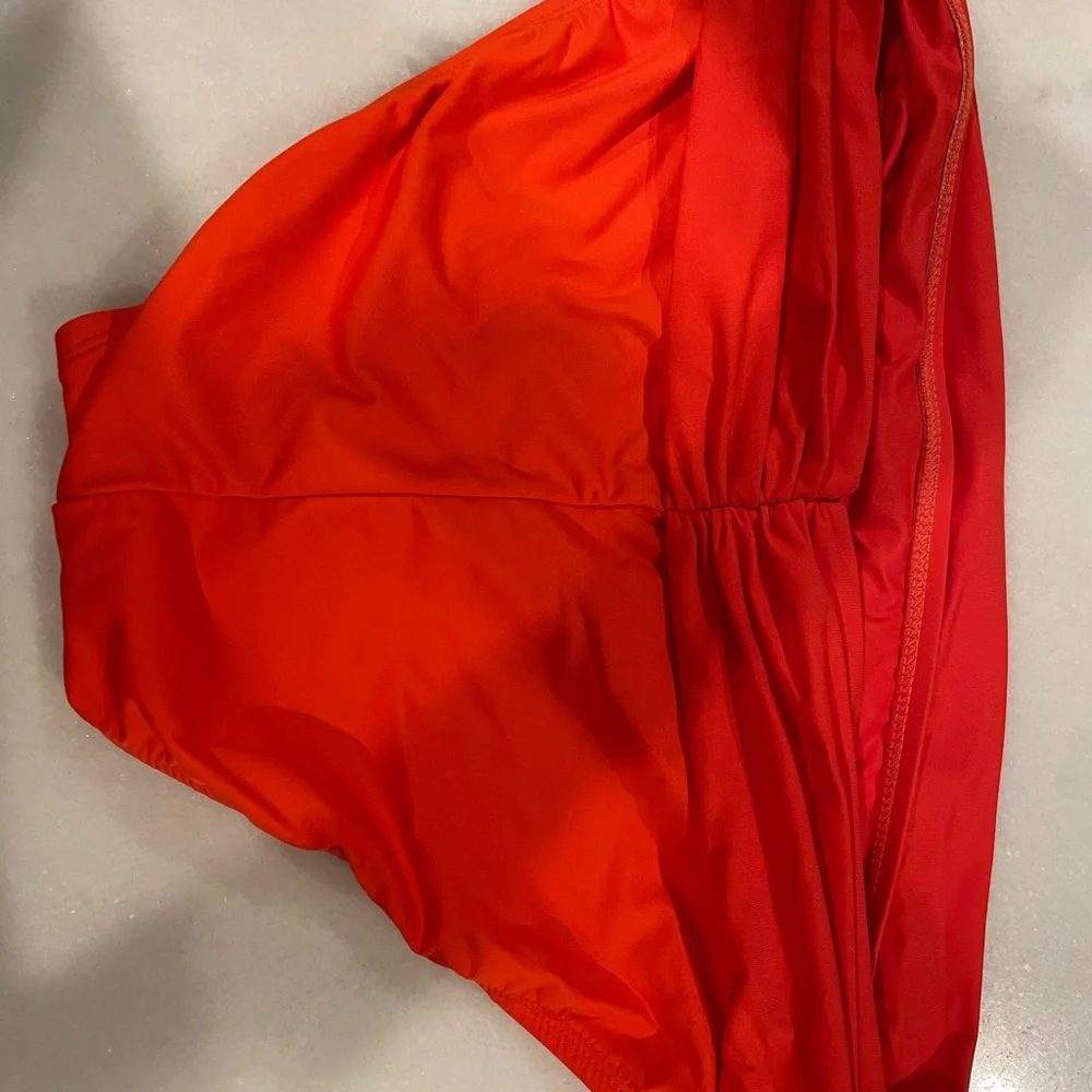 LaBlanca Tropea Breeze bandeau tankini top with shirred band solid bottom. Sz 8 - Picture 5 of 5